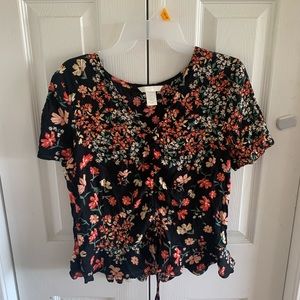 Black floral H&M blouse. Size 6